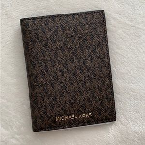 Michael Kors Bedford Travel Passport Wallet